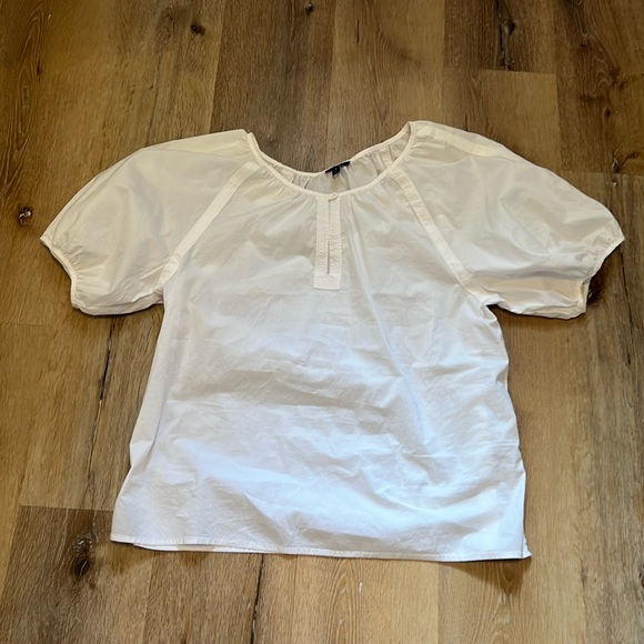 TALBOTS Women's White Blouse Medium 96% Cotton 4% Spandex - Picture 1 of 6